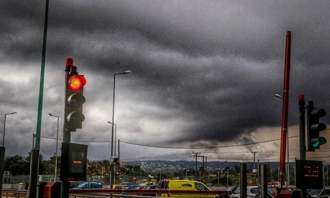 Η ΕΜΥ προειδοποιεί: Προσοχή τις επόμενες ώρες!